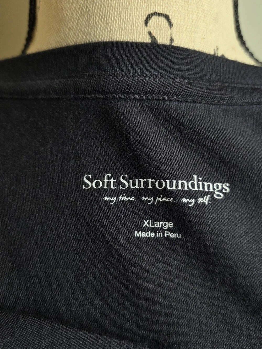 Soft Surroundings black asymmetrical hem tank top Size XL - Picture 3 of 4